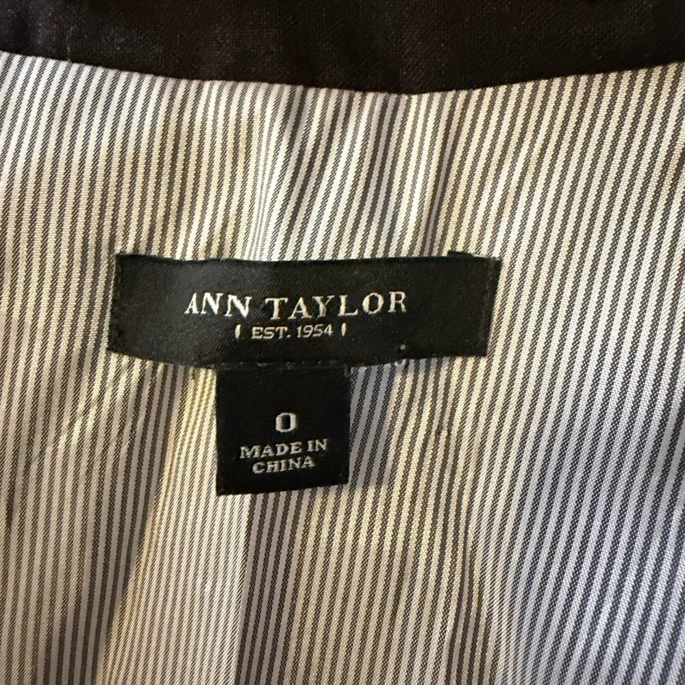 Ann Taylor Blazer Women Size 0 Dark Gray Virgin Wool Spandex Professional Jacket